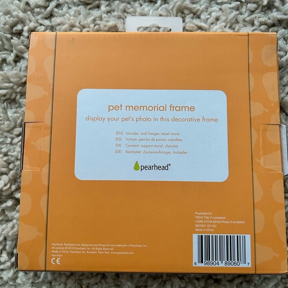 Pearhead Pet Memorial Frame - Black and Orange - Picture 2 of 2